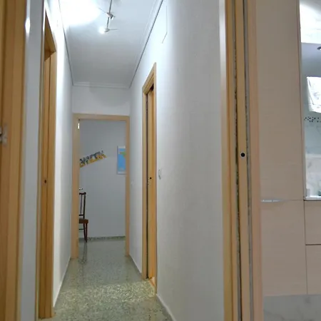 Sunshine Menendez Pelayo Apartment