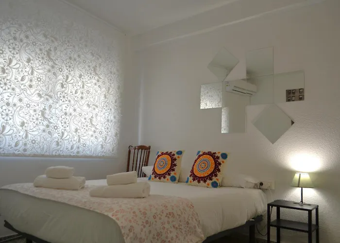 Sunshine Menendez Pelayo * Córdova