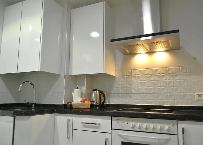 Sunshine Menendez Pelayo *